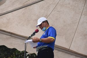 Pjs. Walikota Tidore Kepulauan Ansar Daaly saat menyampaikan sambutan pada acara Penutupan Turnamen Sepak Bola Gawang Sedang Folarora Cup III Tahun 2020